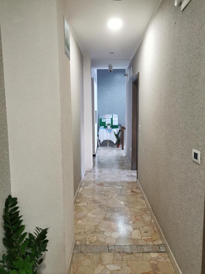 Hotel Bissi 米兰 外观 照片