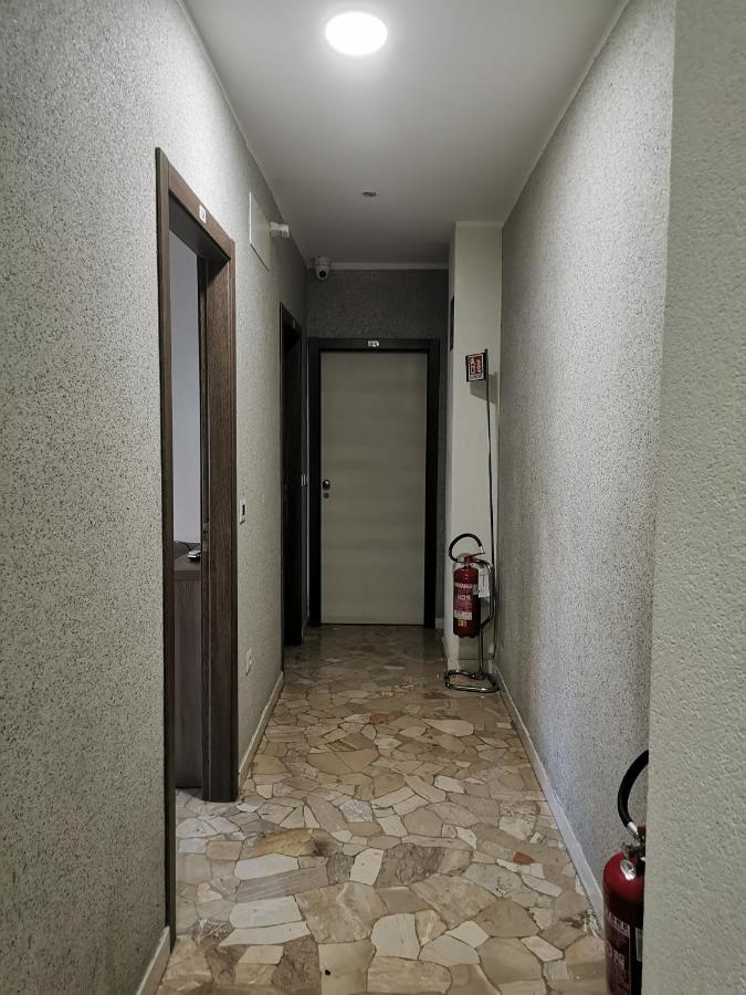 Hotel Bissi 米兰 外观 照片