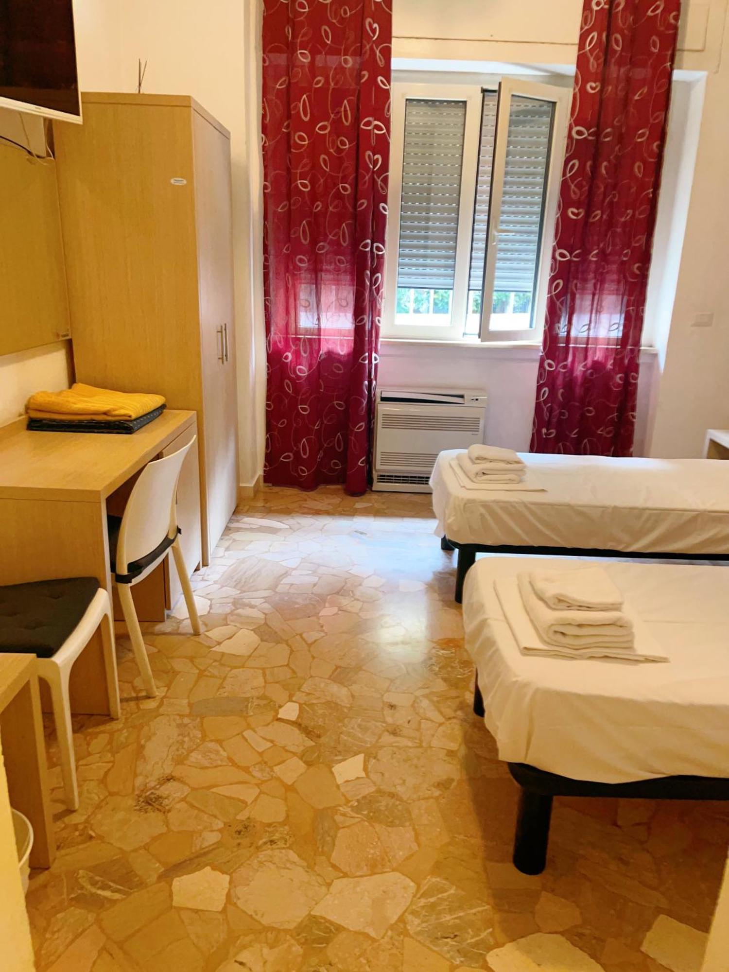 Hotel Bissi 米兰 外观 照片